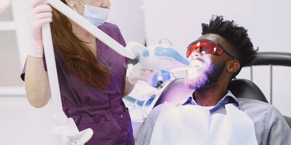 Clareamento dental